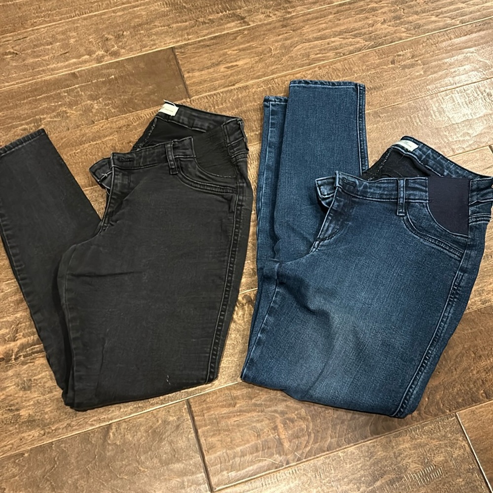 GAP Women Skinny Jeans - Black and Blue